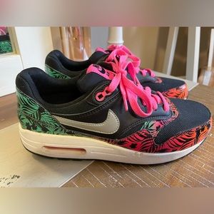 Women’s Nike Air Max shoes